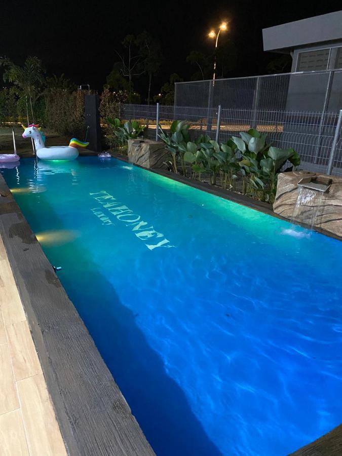 Tea Honey Luxury Villa Malacca Dış mekan fotoğraf